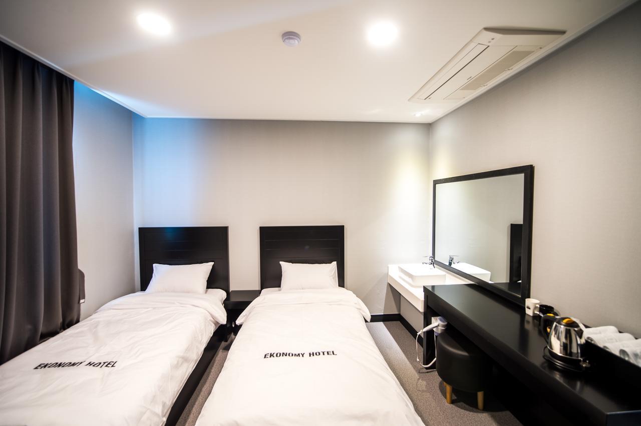 Ekonomy Hotel Jeongseon Dış mekan fotoğraf