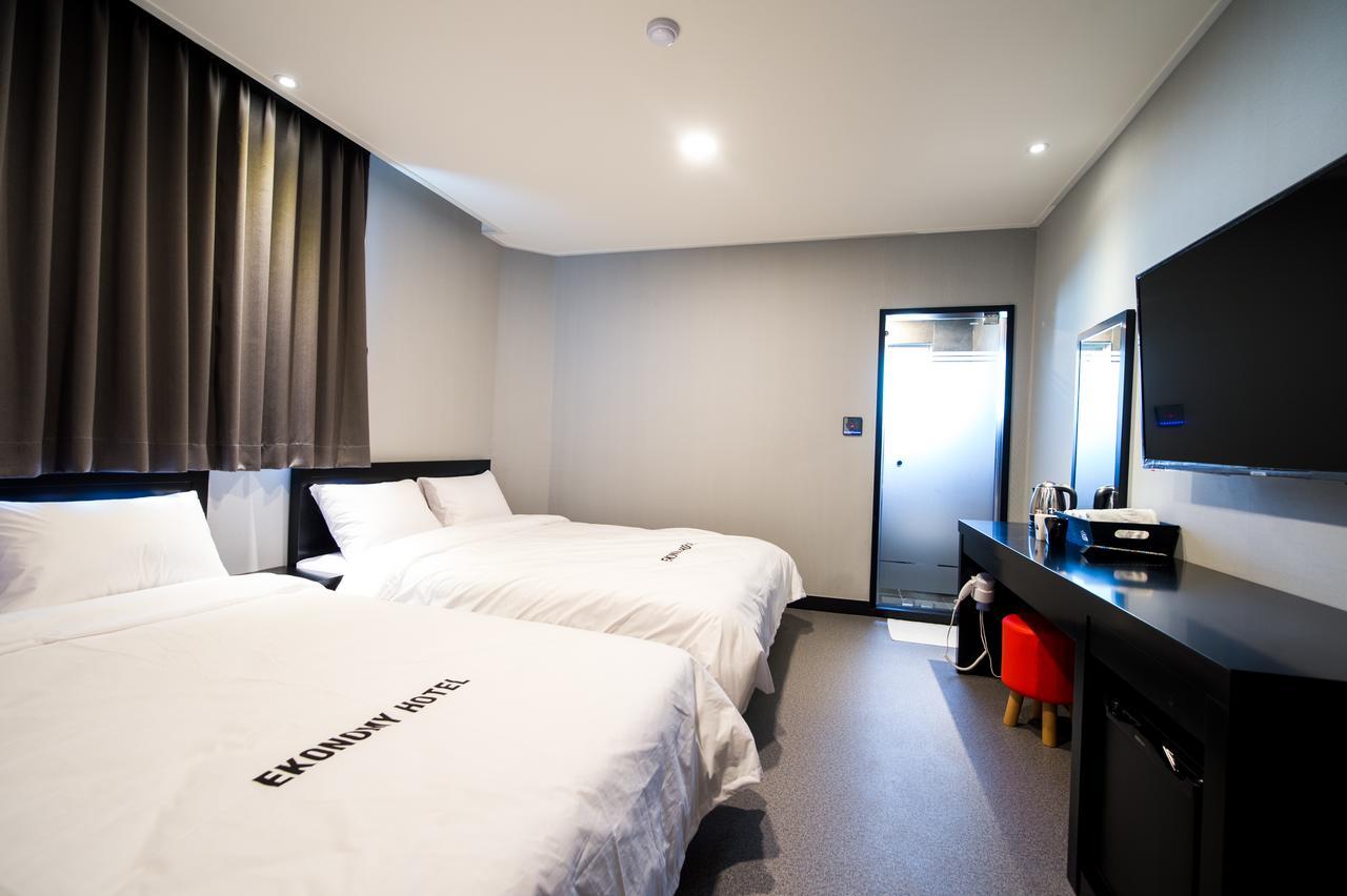 Ekonomy Hotel Jeongseon Dış mekan fotoğraf